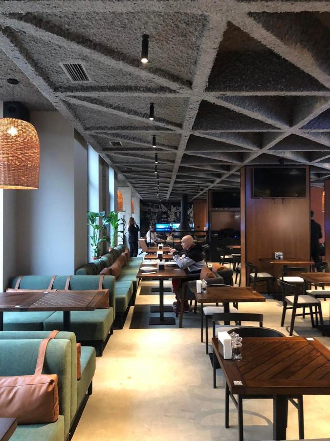 Otel Baza Smart 4*